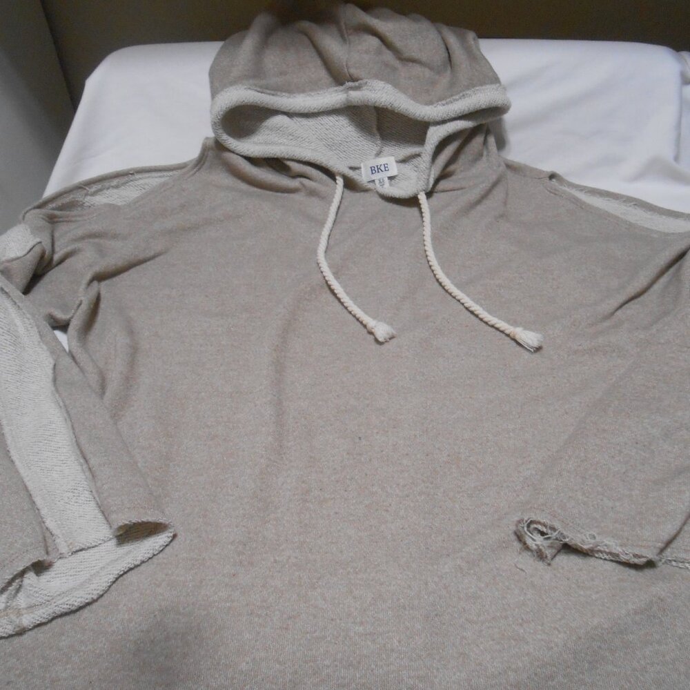 CUTE WOMEN'S SZ XS DRAWSTRING HOODED COLD SHOULDER SWEATSHIRT BEIGE TAN CUTOFF